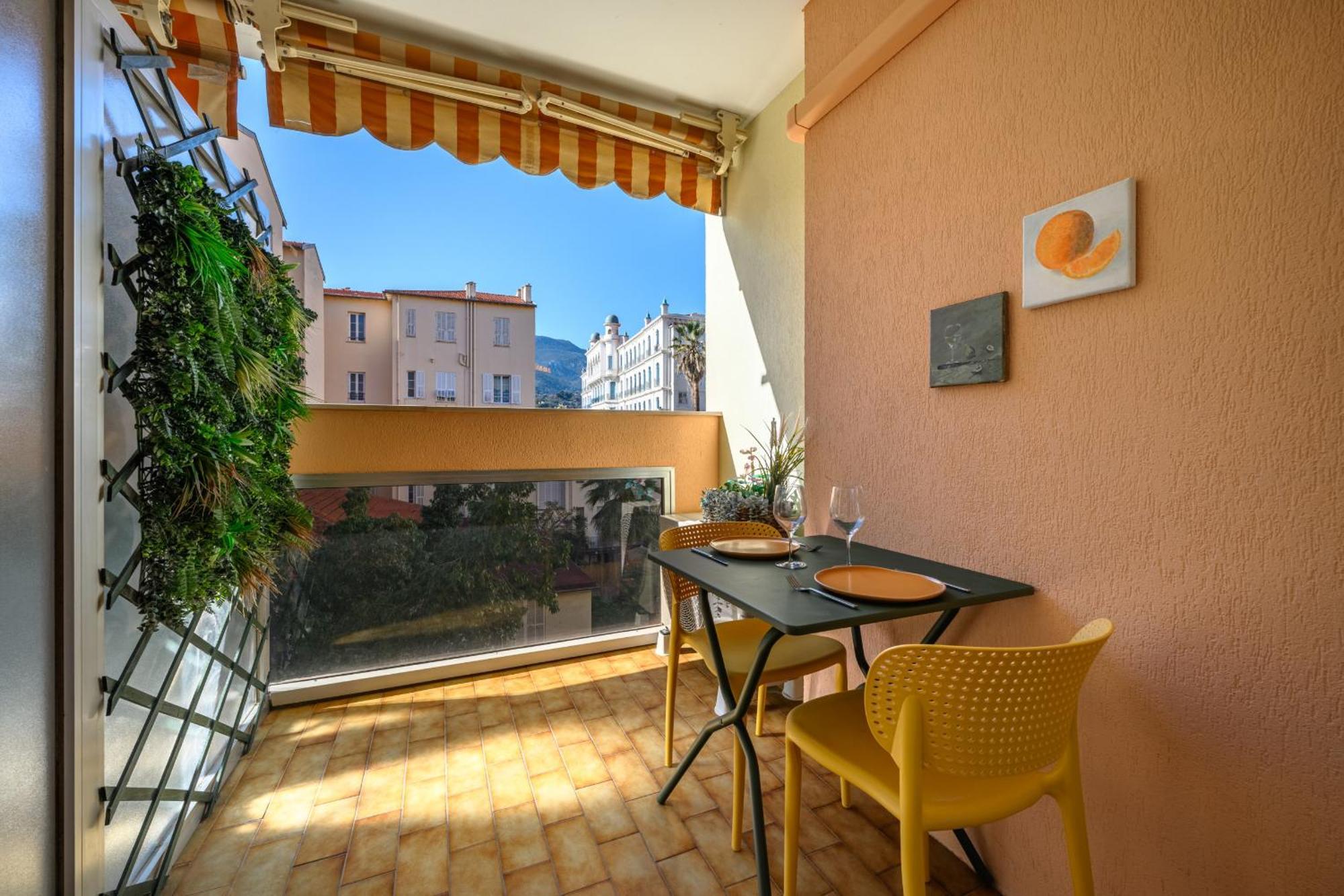 "Charmant Studio" Plein Centre, Calme, Terrasse Menton Exterior foto
